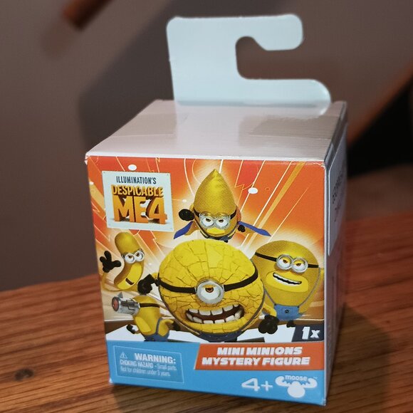 NEW Despicable Me 4 Mini Figure Mega Mayhem 2-Inch Mystery Pack - Picture 9 of 12